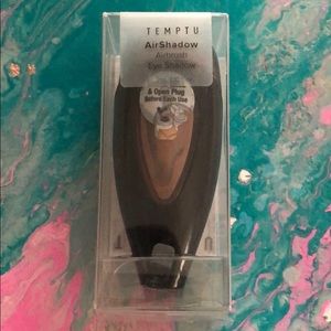Temptu AirShadow Air brush eyeshadow